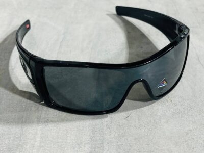OAKLEY