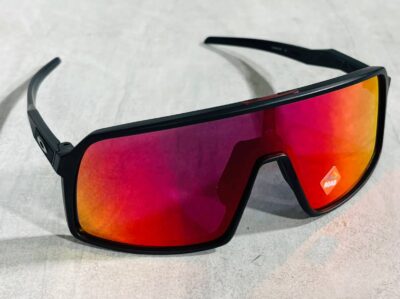OAKLEY