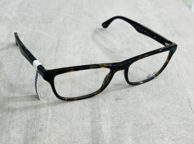 RAY BAN
