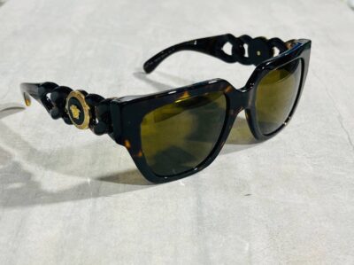 VERSACE
